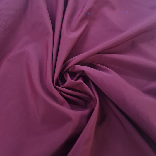 Taslon- Maroon