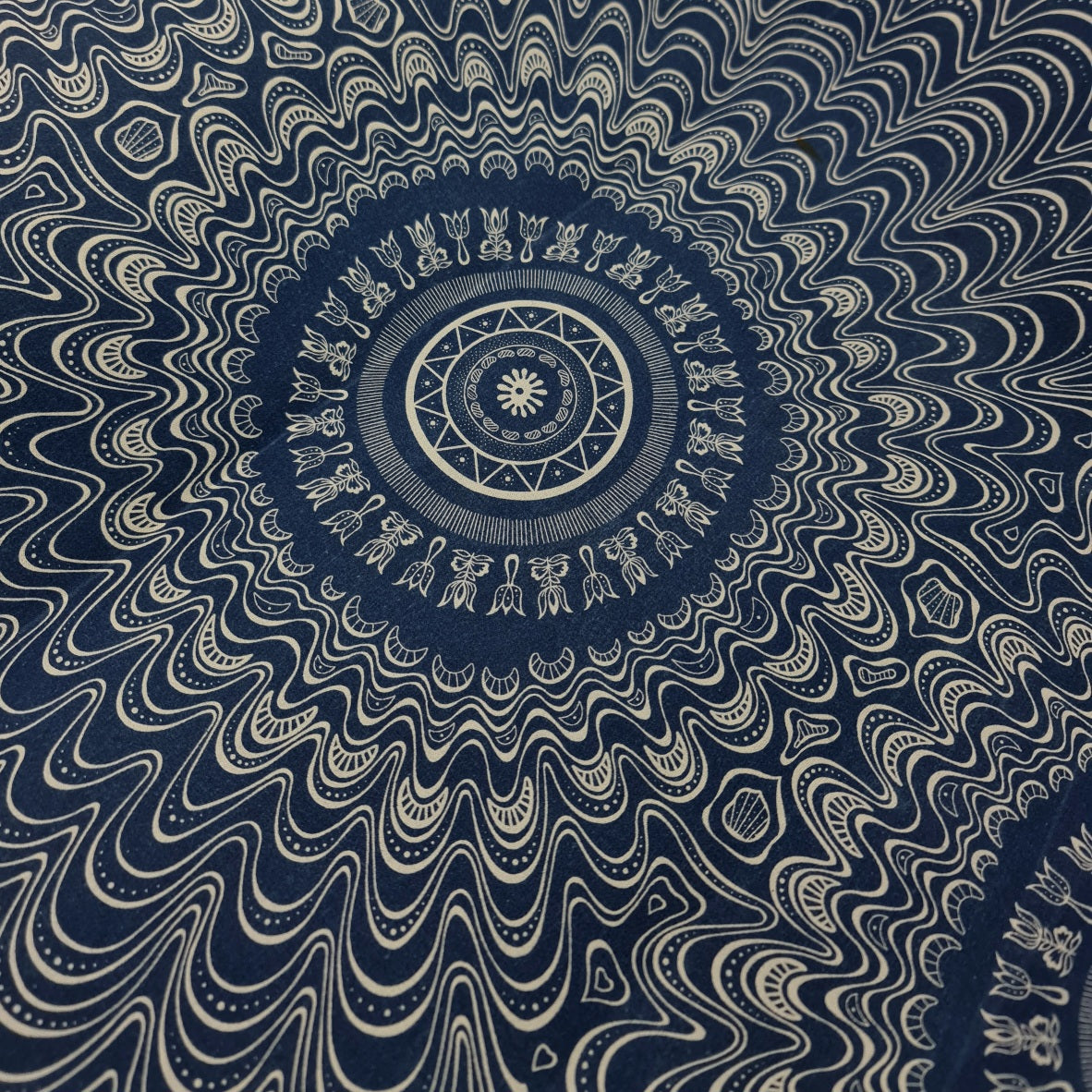 3 Cats Print- Navy
