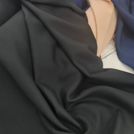 Nida- Black